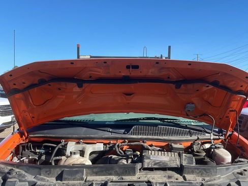 Used 2020 Chevrolet Express 2500 w/ Driver Convenience Package image 22