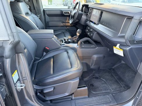 New 2025 Ford Bronco Badlands AWD/4WD image 10