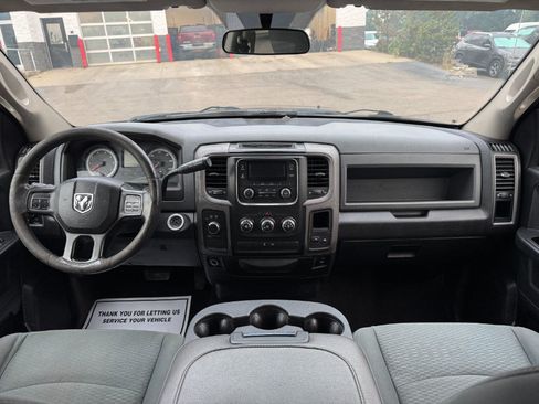 Used 2018 RAM 1500 ST w/ SXT Appearance Group AWD/4WD image 20