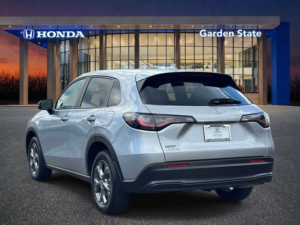 Certified 2026 Honda HR-V LX image 4