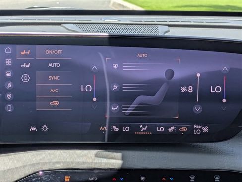 New 2025 Buick Enclave Preferred w/ Power Package image 23