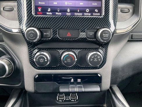 Used 2020 RAM 1500 Big Horn w/ Built-to-serve Edition image 19