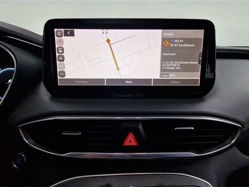 Used 2023 Hyundai Santa Fe Limited image 20