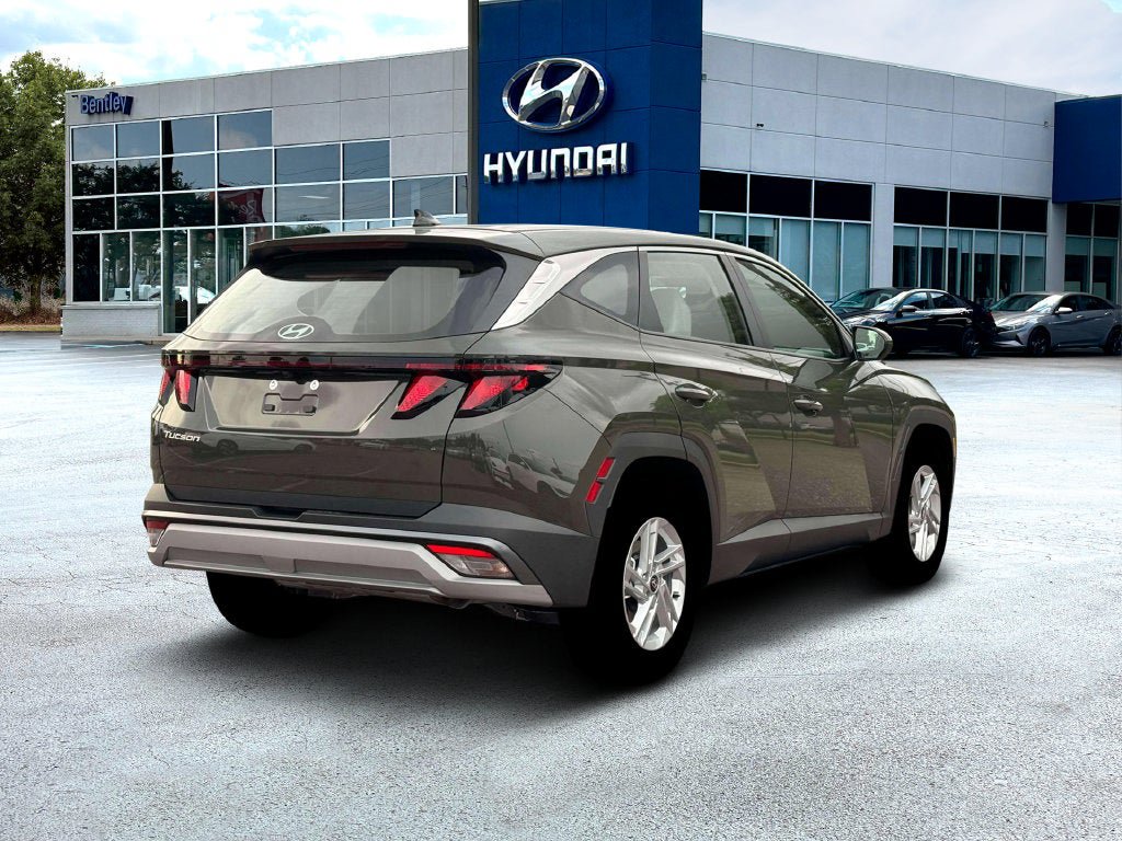 New 2026 Hyundai Tucson SE FWD image 9