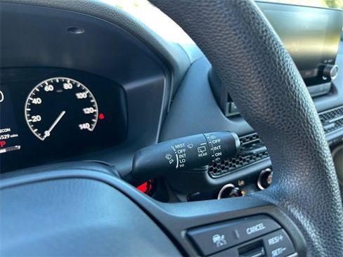 Used 2023 Honda HR-V LX image 25