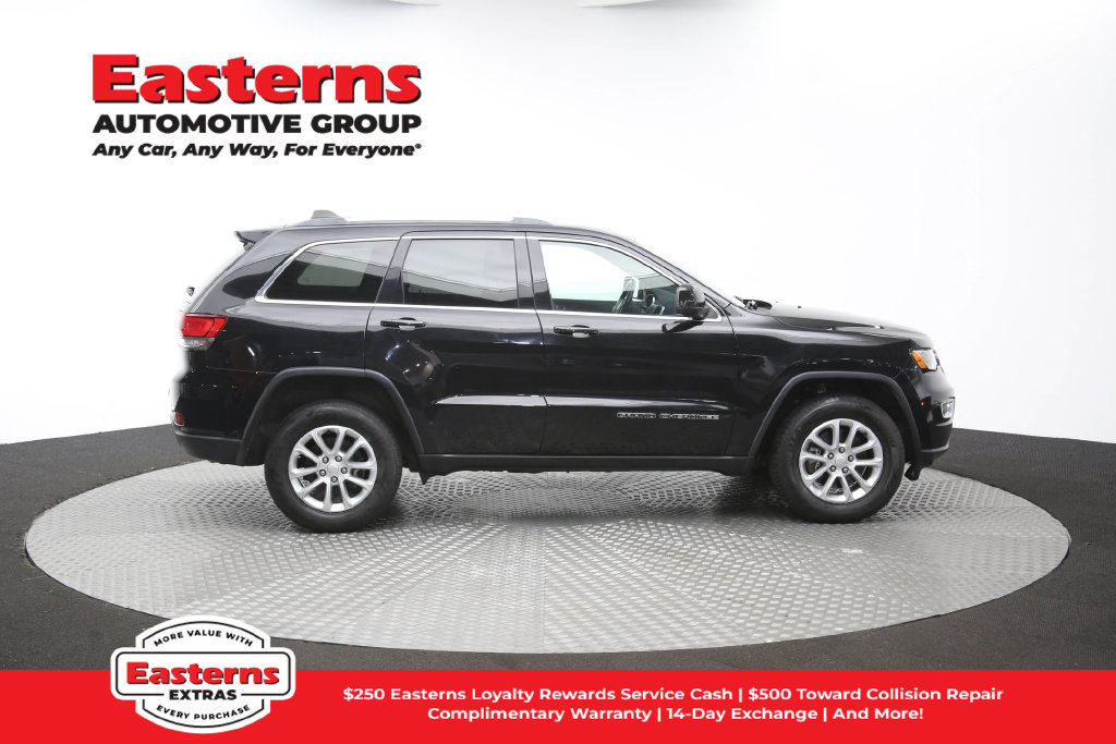 Used 2021 Jeep Grand Cherokee Laredo AWD/4WD image 48