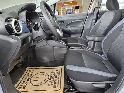 New 2025 Nissan Versa SV w/ Trunk Package