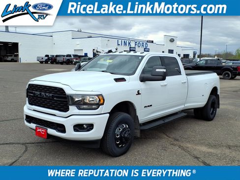 Used 2024 RAM 3500 Big Horn w/ Night Edition AWD/4WD image 1