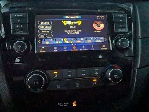Used 2018 Nissan Rogue S image 13