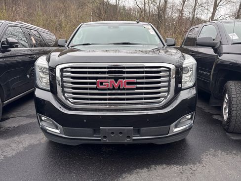 Used 2018 GMC Yukon XL SLT w/ Premium Edition image 2