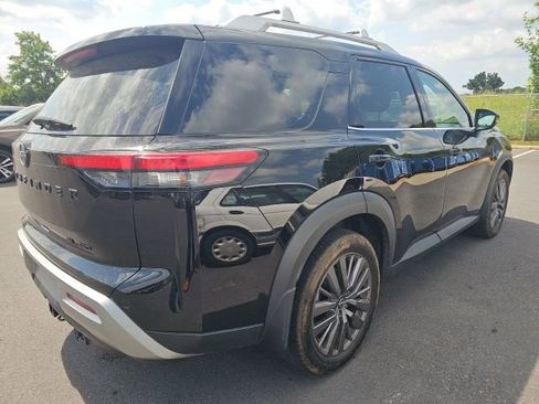 Certified 2023 Nissan Pathfinder SL w/ SL Premium Package AWD/4WD image 3