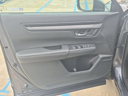 Used 2026 Honda CR-V LX image 12