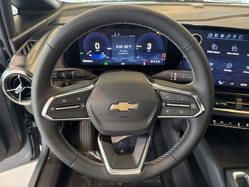 New 2026 Chevrolet Equinox EV LT w/ Comfort Package FWD image 30