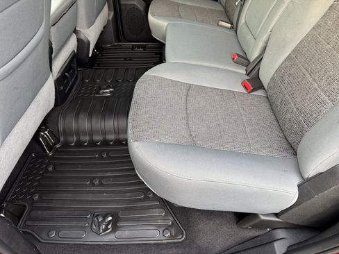 Used 2018 RAM 3500 Big Horn image 28