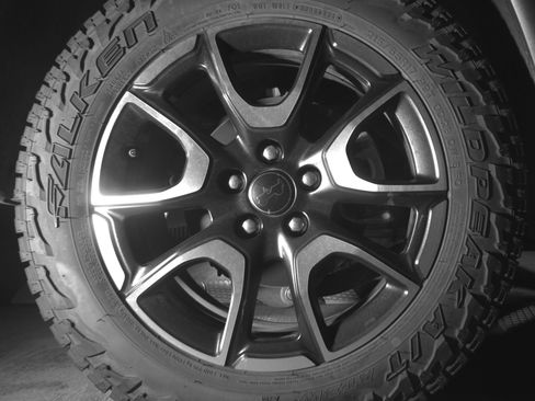 Used 2025 Jeep Compass Trailhawk AWD/4WD image 15