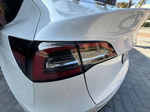 Used 2023 Tesla Model Y AWD image 26