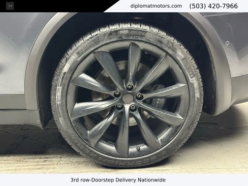 Used 2019 Tesla Model X Long Range image 36