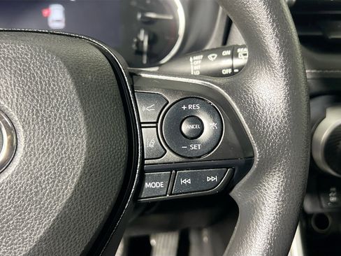 Used 2024 Toyota RAV4 LE image 19