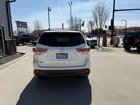 Used 2016 Toyota Highlander Limited image 5