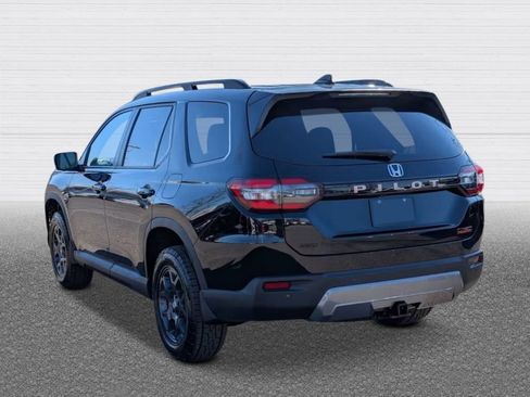 New 2026 Honda Pilot TrailSport image 3