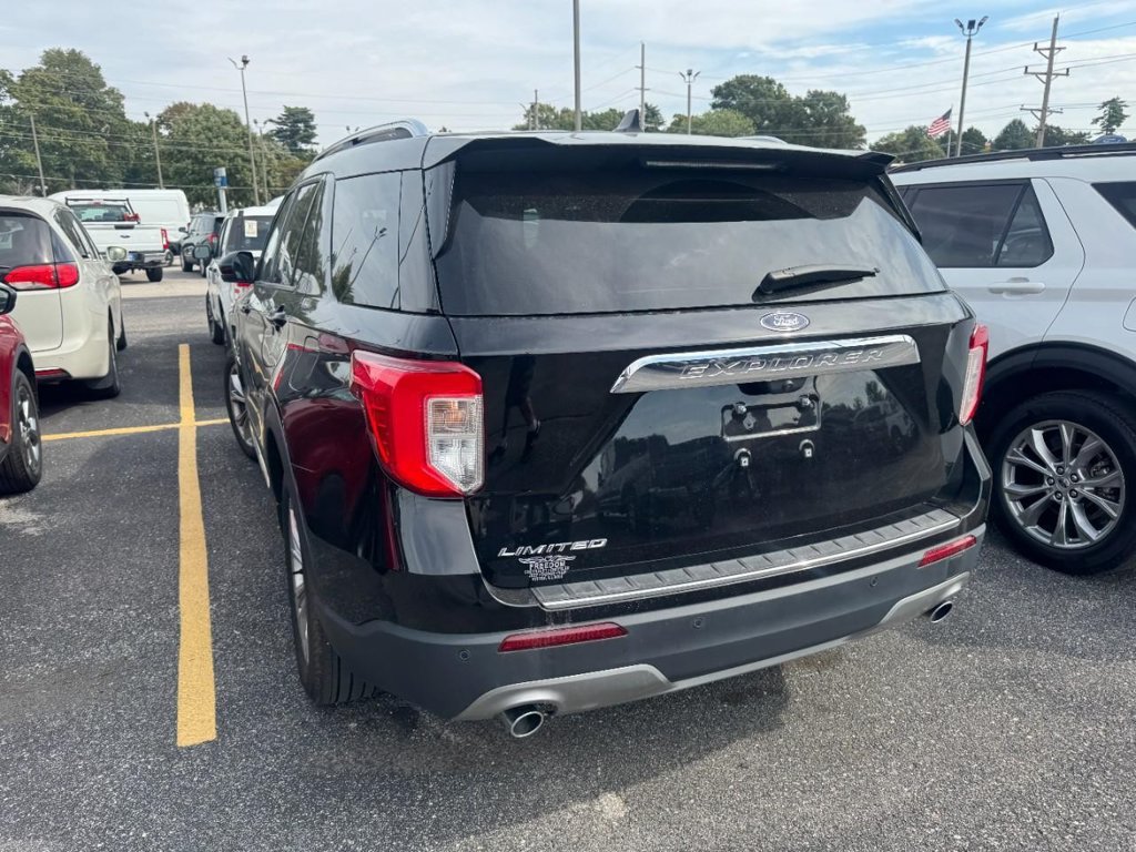 Used 2024 Ford Explorer Limited RWD image 7