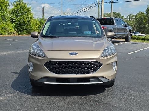 Used 2020 Ford Escape Titanium FWD image 5