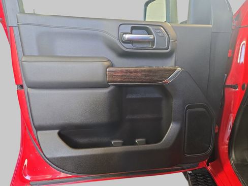 Used 2023 GMC Sierra 2500 SLE AWD/4WD image 29