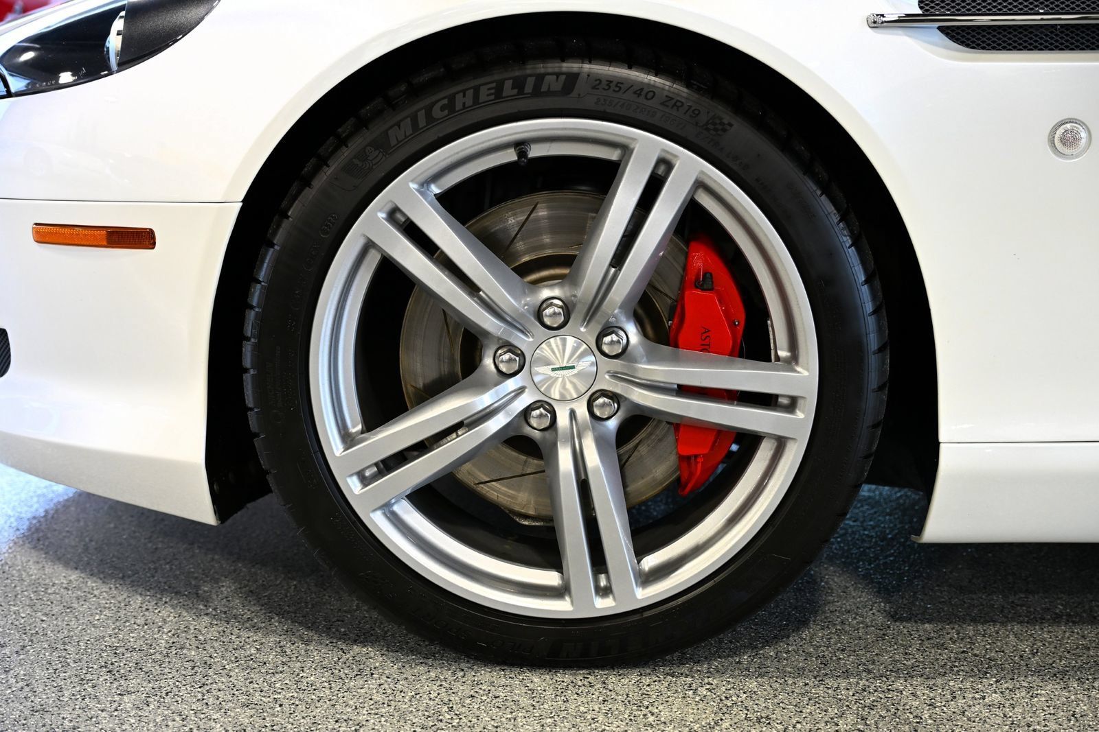 Used 2009 Aston Martin DB9 Coupe RWD image 18