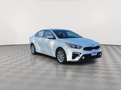 Used 2021 Kia Forte Sedan FWD image 3