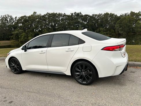 Certified 2024 Toyota Corolla SE image 3