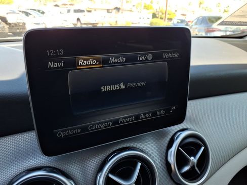 Used 2020 Mercedes-Benz GLA 250 image 27