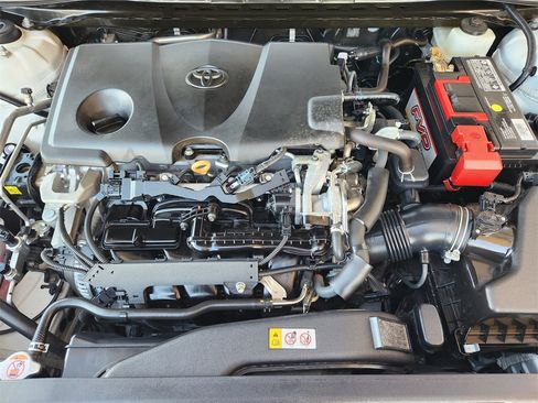 Used 2019 Toyota Camry SE image 29