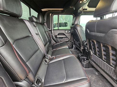 Used 2022 Jeep Gladiator Rubicon w/ LED Lighting Group image 28