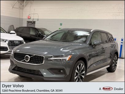 New 2026 Volvo V60 B5 Cross Country Ultra w/ Climate Package