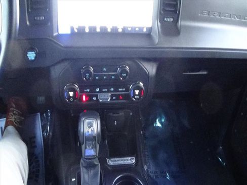 Used 2025 Ford Bronco Big Bend image 24