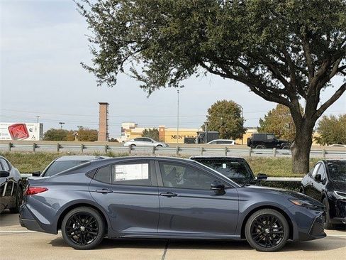 New 2026 Toyota Camry SE image 3