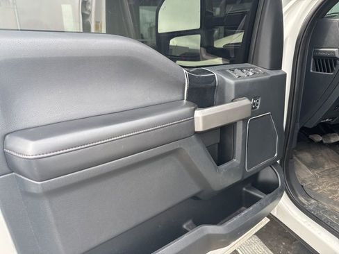 Used 2022 Ford F350 Platinum image 17