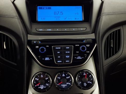 Used 2015 Hyundai Genesis 3.8 image 10