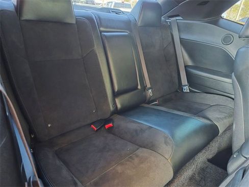 Used 2016 Dodge Challenger R/T Scat Pack w/ Leather Interior Group image 19