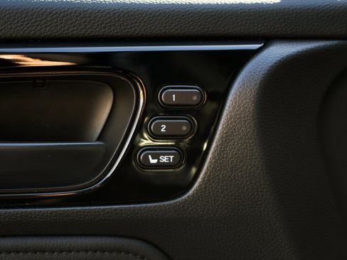 Used 2025 Honda Odyssey Touring image 38