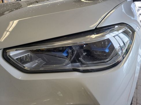 Used 2021 BMW X5 M w/ Competition Package image 9