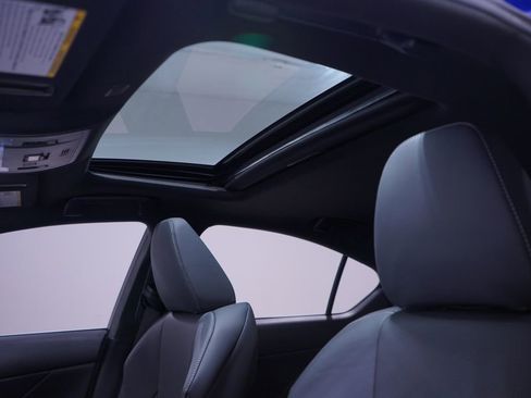 Used 2022 Lexus IS 350 F Sport image 8