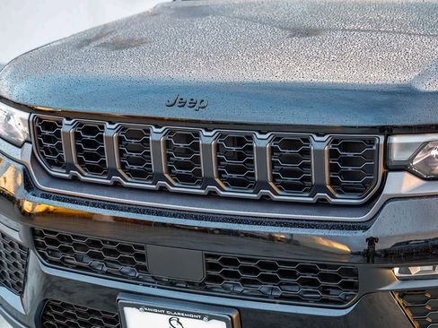 New 2026 Jeep Grand Cherokee Limited AWD/4WD image 6