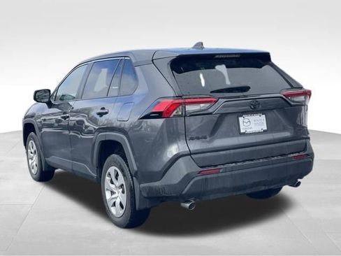 Used 2023 Toyota RAV4 LE AWD/4WD image 4