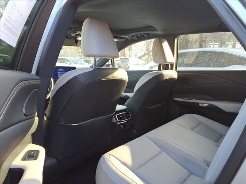 Certified 2024 Lexus RX 350 Premium w/ Accessory Package (P1) image 28