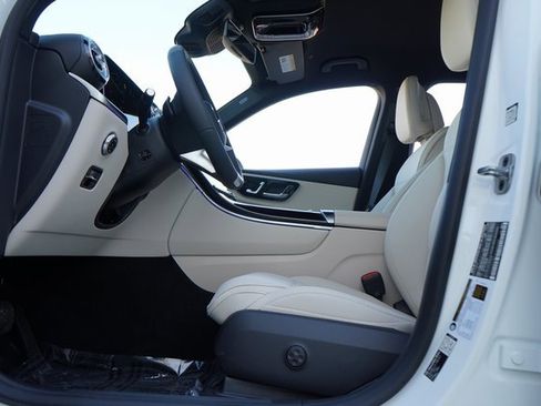 New 2026 Mercedes-Benz GLC 300 GLC 300 image 27