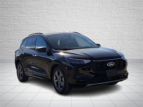 Used 2023 Ford Escape ST-Line image 6