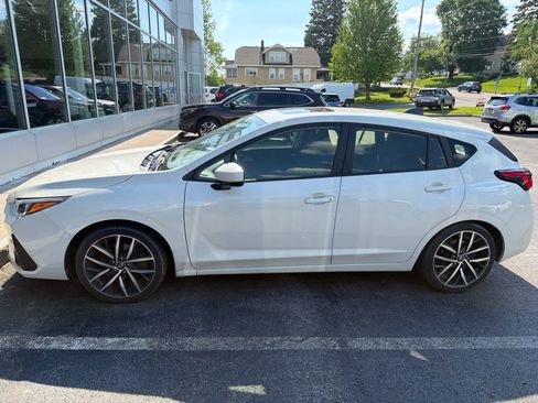 Used 2024 Subaru Impreza 2.0i Sport AWD/4WD image 2