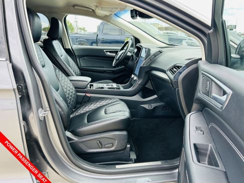 Used 2024 Ford Edge Titanium AWD/4WD image 32