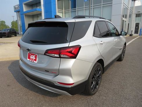 Used 2022 Chevrolet Equinox RS w/ Infotainment Package image 5
